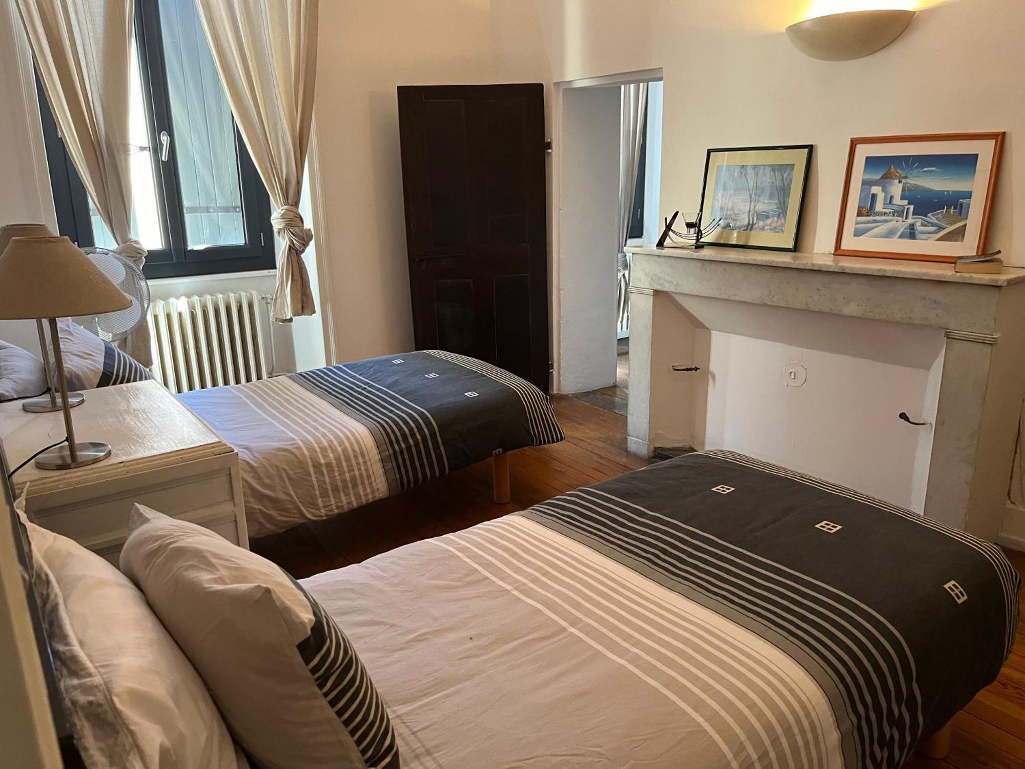 Le Charles IX Apartment Roussillon  Luaran gambar