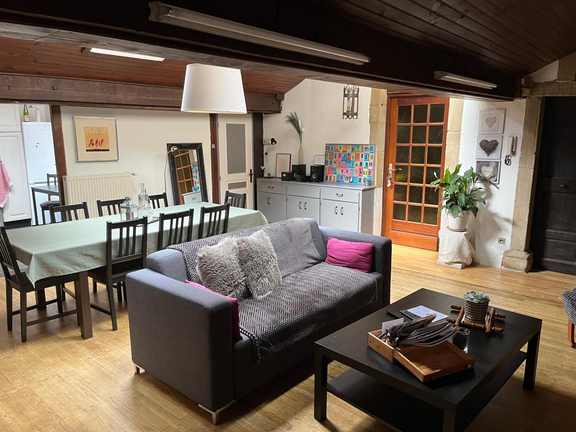 Le Charles IX Apartment Roussillon  Luaran gambar