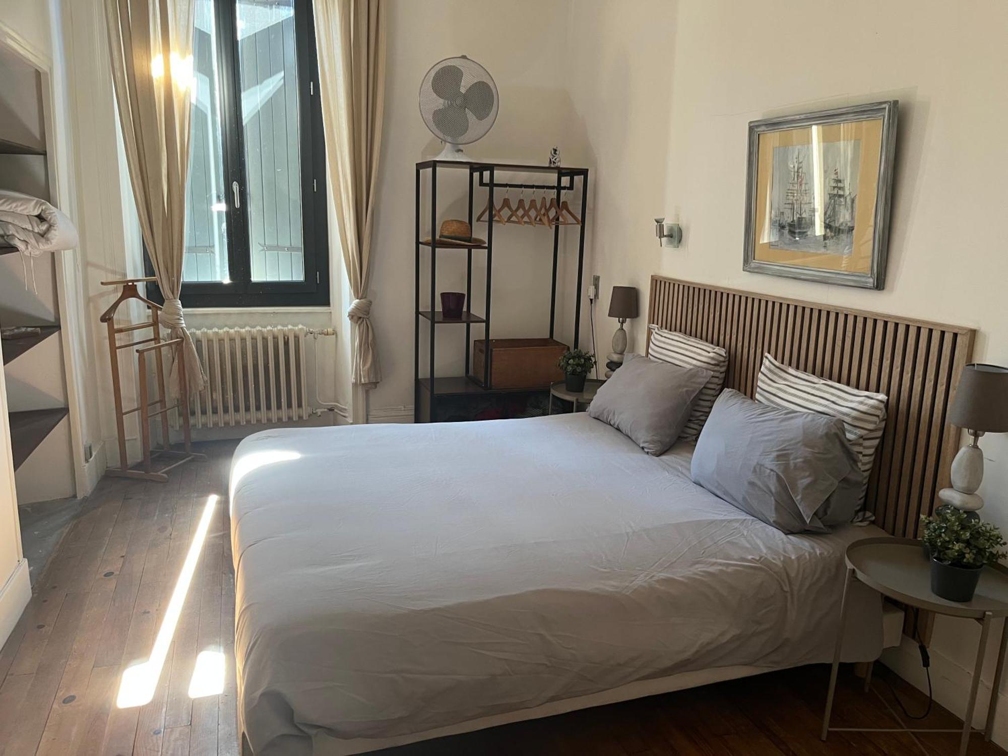 Le Charles IX Apartment Roussillon  Luaran gambar
