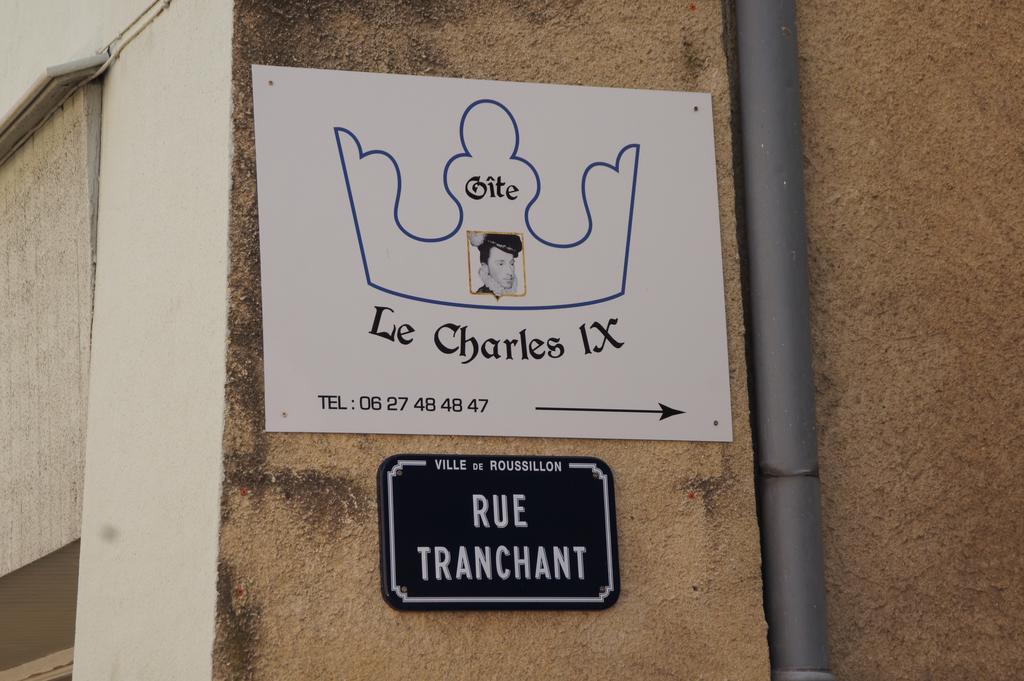 Le Charles IX Apartment Roussillon  Luaran gambar